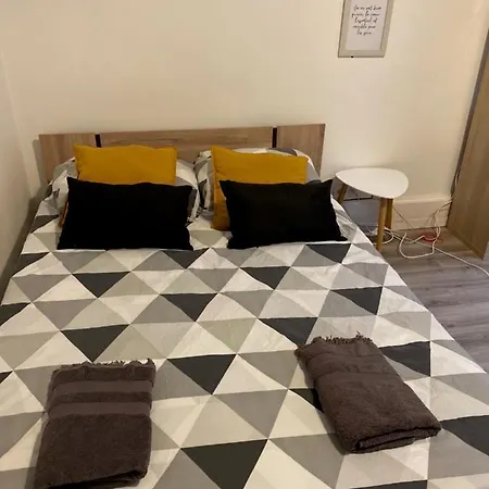 Studio Le Sunshine Proche Gare Et Commodites Apartment
